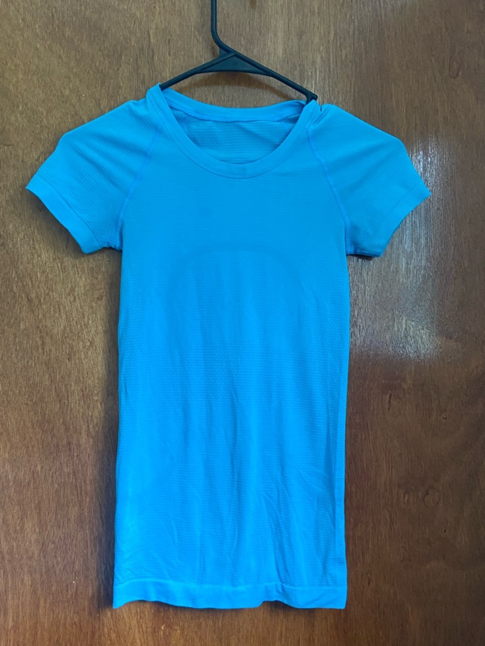 lululemon athletica Women’s Short Sleeve Tee - Bright Blue